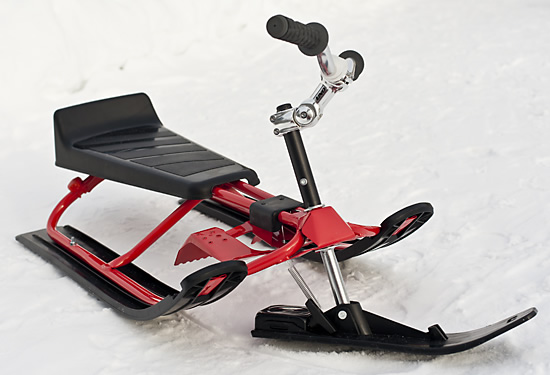 Tuunattu rattikelkka valmiina m&auml;keen.